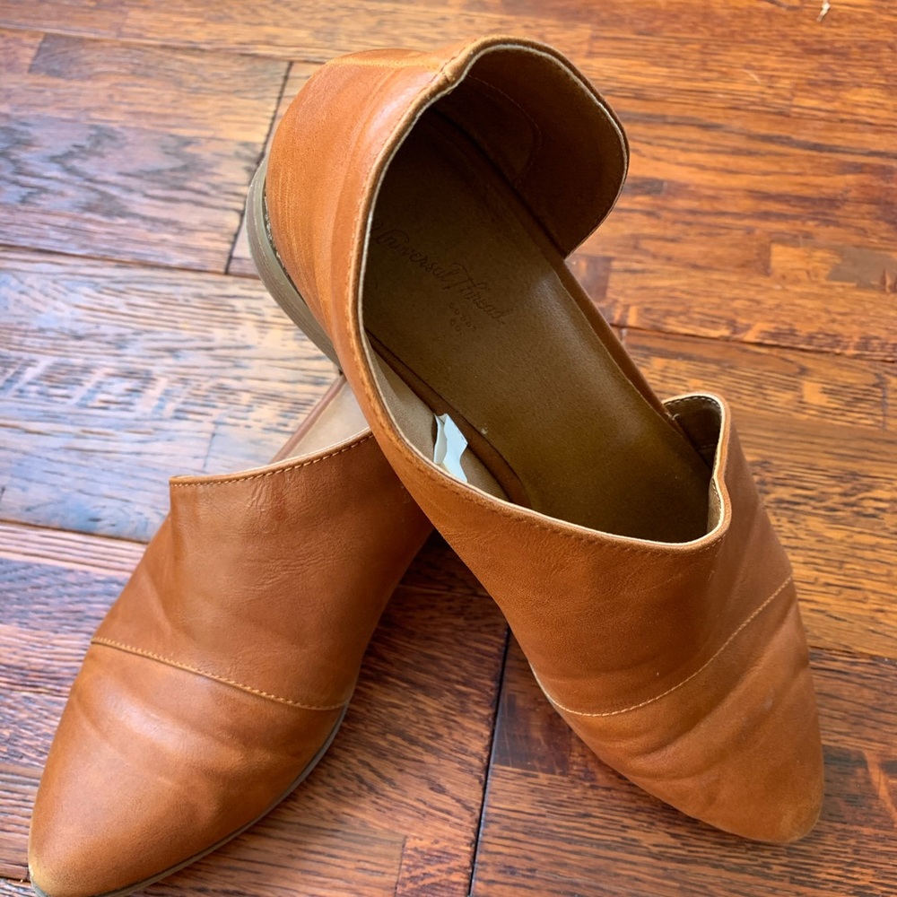 Universal thread wenda cut out bootie